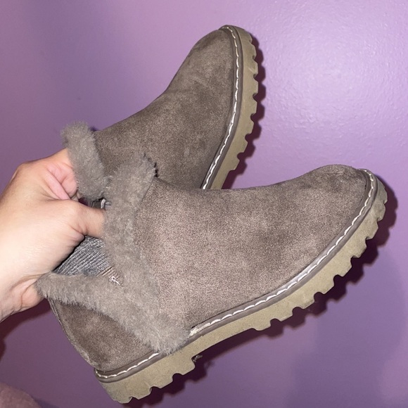 Girls Booties - Picture 3 of 3